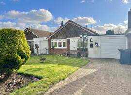 25, Hoylake Close, Nuneaton CV11 6NJ
