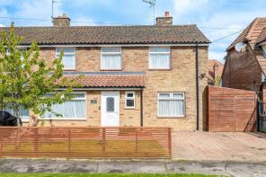 2, Holloway Crescent, Dunmow CM6 1QD