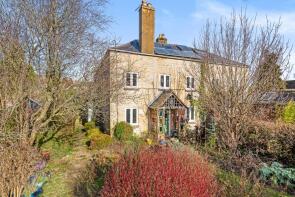 6, Gladfield Gardens, Dudbridge Road, Stroud GL5 3HA