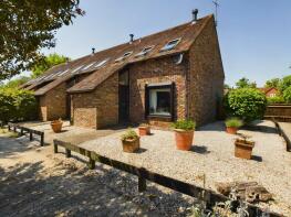 4, Bisham Court, Bisham, Marlow SL7 1SD