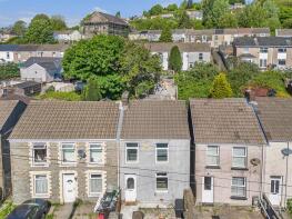 16, Calland Street, Plasmarl, Swansea SA6 8LE