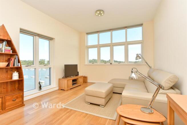 Kitchen/ Living Area