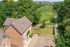 8, The Leys, Lutterworth LE17 5FL