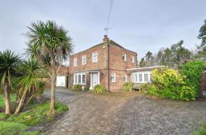 New Stoneham, Frensham Road, Cranbrook TN17 4NJ