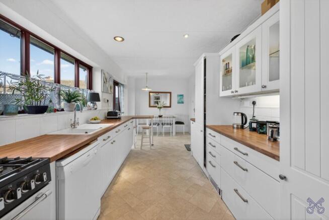 Kitchen / Breakfast