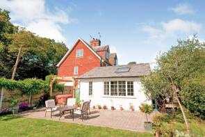 Old Junction Cottage, Bodiam Road, Robertsbridge TN32 5UY