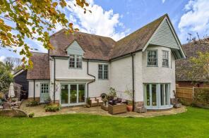 Pear Tree Lodge, Dark Lane, Aylesbury HP18 0DA