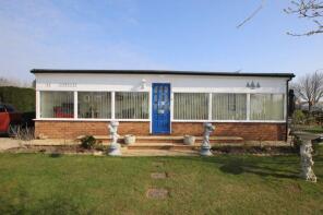 38, Humberston Fitties, Grimsby DN36 4EU