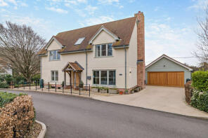 2, West Croft Lane, Winscombe BS25 5AJ