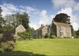 Huntsham House, Road From Huntsham Post Office Bridge To Lake Cross, Tiverton EX16 7NA