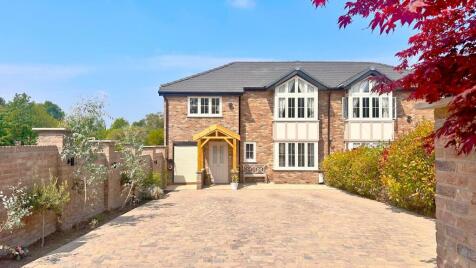 Moggie Lane, Adlington, SK10