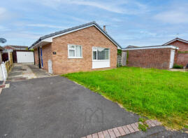 19, Clifton Green, Preston PR4 0DA