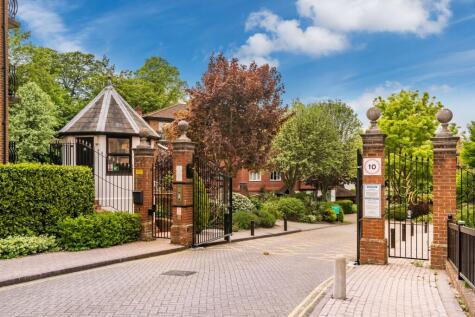 Great Heathmead, Wilton House Great Heathmead, RH16