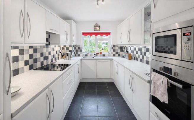 kitchen .jpg