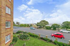 Flat 14, Westcliff Court, Edith Road, Clacton-on-sea CO15 1LA