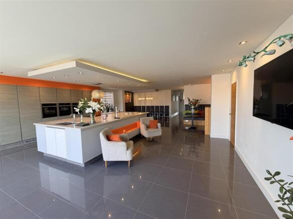 Family/Dining/Kitchhen/Entertaining Room