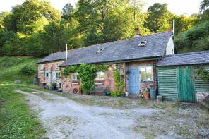 Hillside Cottage, Junction Opposite Ystrad Hall On A5 To Tyn Y Celyn Farm, Berwyn, Llangollen LL20 8AL