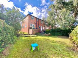 23, Moorcroft Avenue, Golcar, Huddersfield HD7 4QH