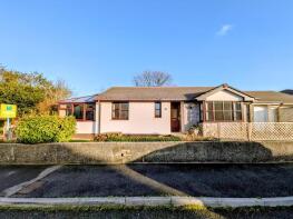 36, Beauchamps Meadow, Redruth TR15 2DG