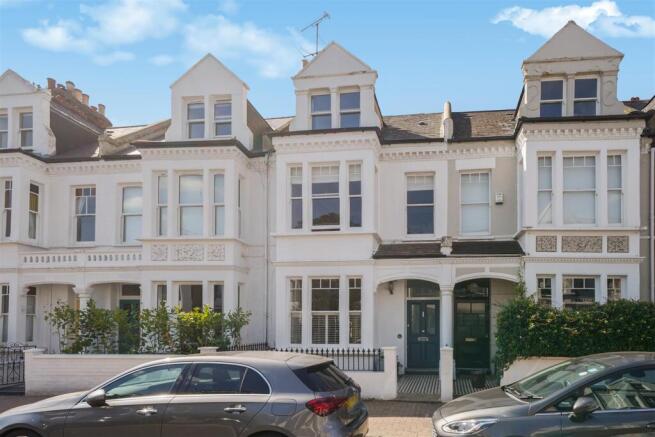 Chelverton Road