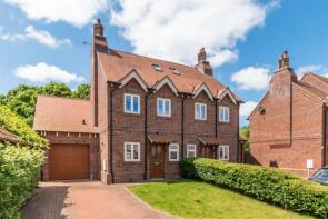 3, Lawley Gardens, Main Street, Escrick, York YO19 6TF
