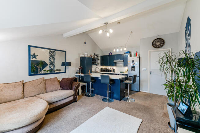 2 Bedroom Flat for Sale