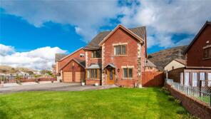 217, Graig Newydd, Swansea SA9 2DF