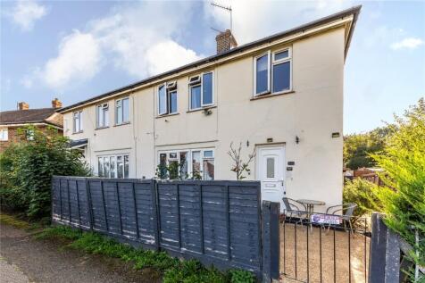 Abbotts Walk, CATERHAM, Surrey, CR3