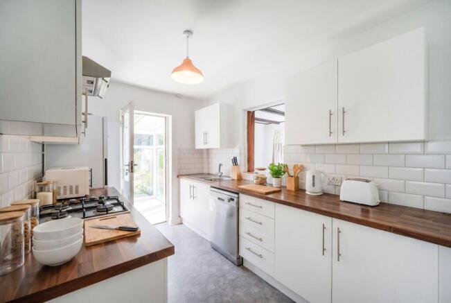 Modern Fitted Kitchen