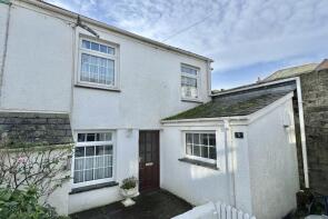 5, Alma Place, Middle Street, Padstow PL28 8AS