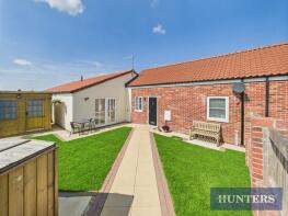 2, Holly Close, Bridlington YO15 1BZ