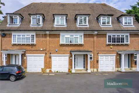 High Road, Loughton, Essex, IG10