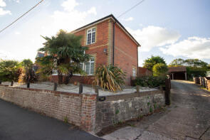 Cherrydown, Main Road, Newport PO30 3EP