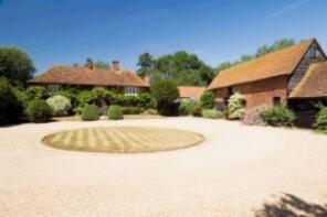 Yew Court Farm, Chandlers Lane, Rickmansworth WD3 4NF