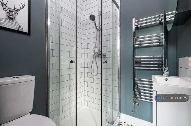 En Suite Bathroom 