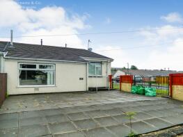 4, Ystrad Deri, Dukestown, Tredegar NP22 4DE