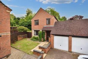 4, Manor Court, Market Harborough LE16 8TL