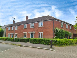 15, Hawks Rise, Houndstone, Yeovil BA22 8XS