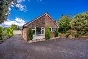 9, Oak Drive, Wolverhampton WV5 7ET
