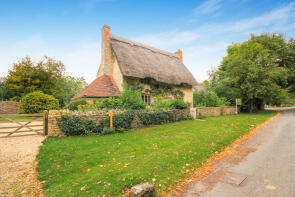 6 Rosa Cottage, Road Running Through Little Haseley, Little Haseley, Oxford OX44 7LH