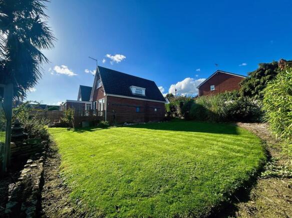 gorsey side view.jpg