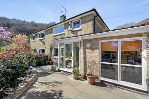 2, The Glen, Todmorden OL14 8ES