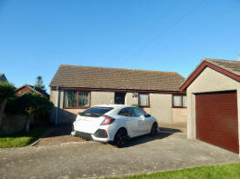 29, Huntersfield, Camborne TR14 0HW