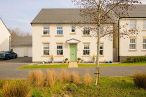 8, Lapwing Grove, Barnstaple EX31 3TW