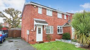 15, Farm Road, Leicester LE9 8LG