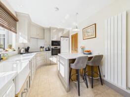 Holcombe, High Street, Daventry NN11 3BL