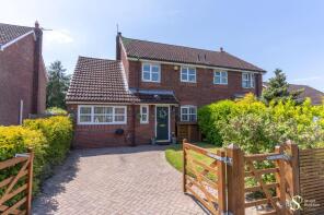 27, Holly Grove, Knutsford WA16 0HR