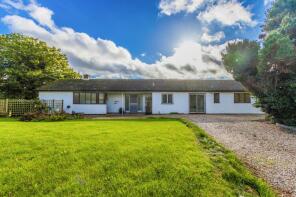 Chase End, Batemans Lane, Reymerston, Garvestone NR9 4RE