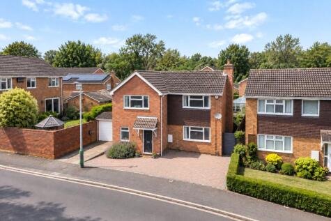 Pevensey Grove, Flitwick, Bedfordshire, MK45