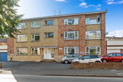 Apartment 1, Arlington Court, Droitwich Road, Barbourne, Worcester. WR3 7LG
